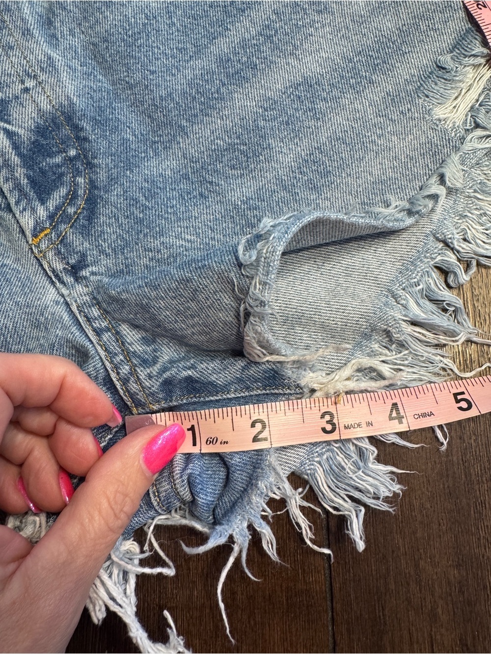 AGOLDE Parker Distressed Denim Shorts S 27 Light Wash High Rise Frayed Hem Short - Picture 9 of 13